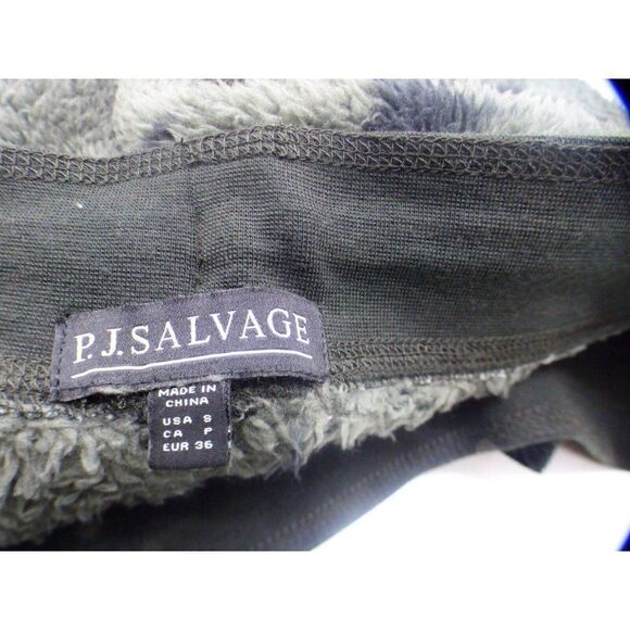 $48 P. J. Salvage Cozy  Star Print Sherpa Fleece Lounge Shorts, Olive (RZCOS), S - Picture 9 of 11
